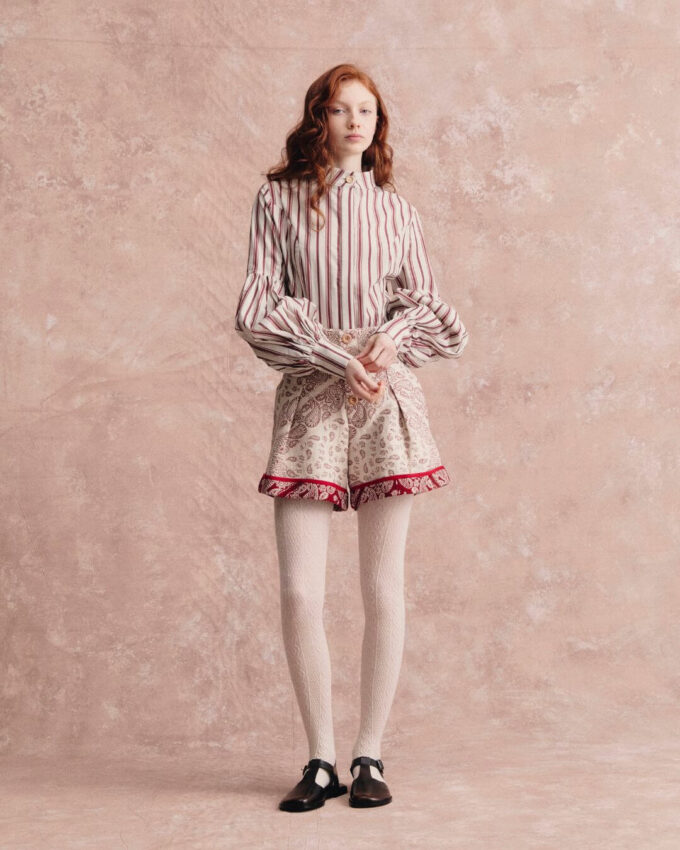 Bell red stripes
