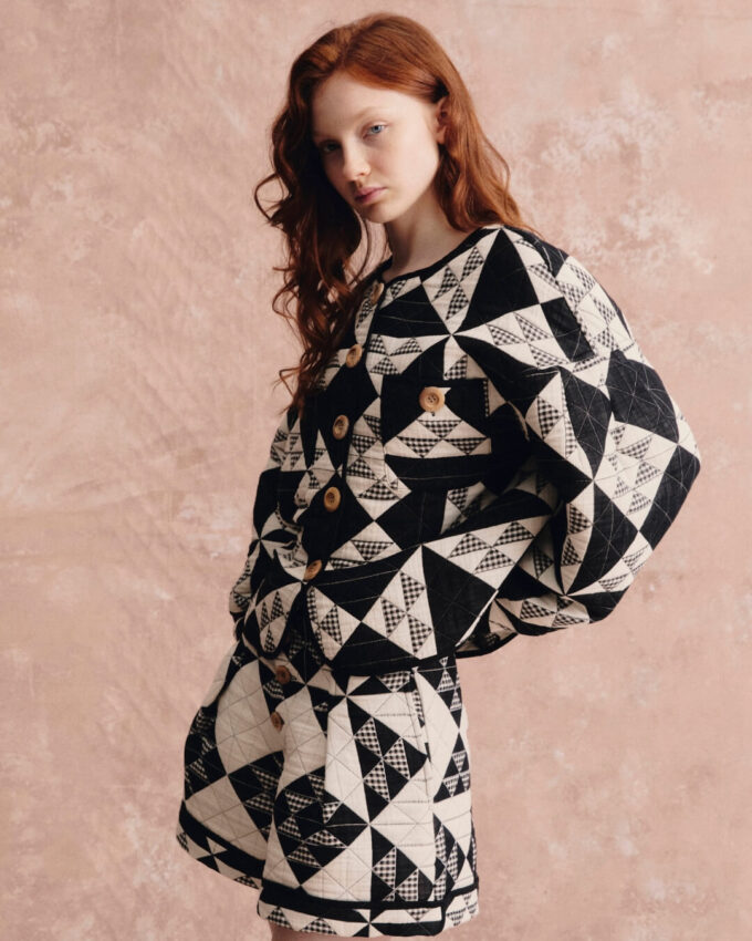 Canela Quilt Black