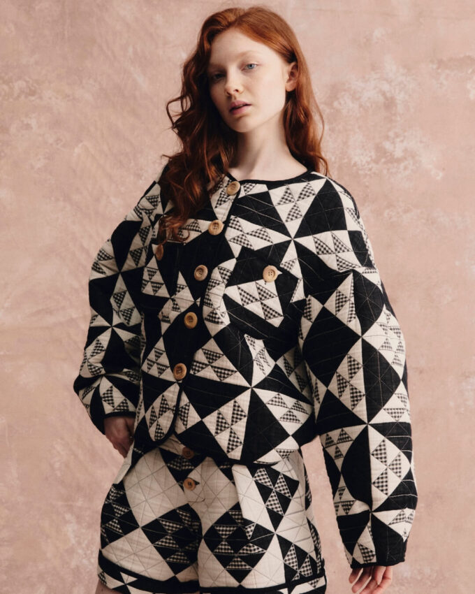 Penny Quilt Black
