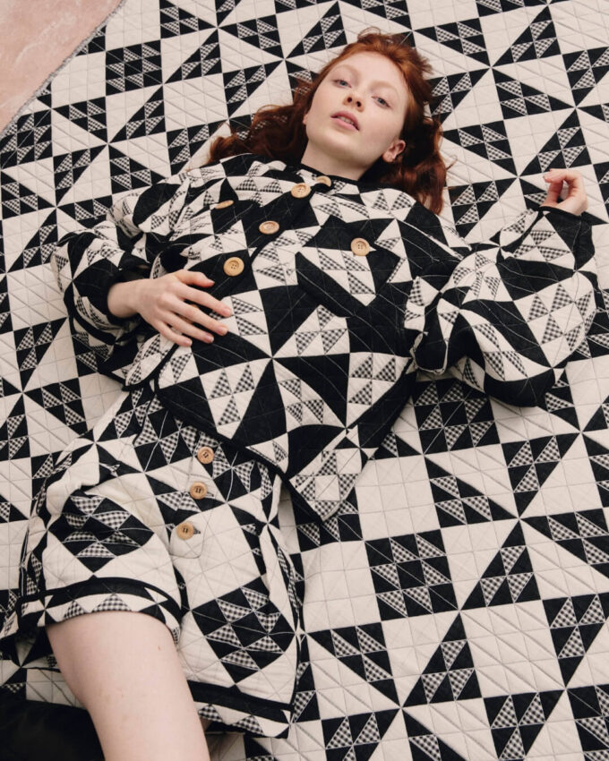 Penny Quilt Black